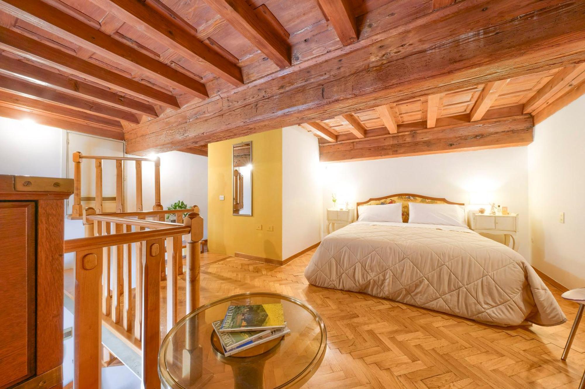 Apartamento La Casa Di Dante Alighieri Florencia Exterior foto