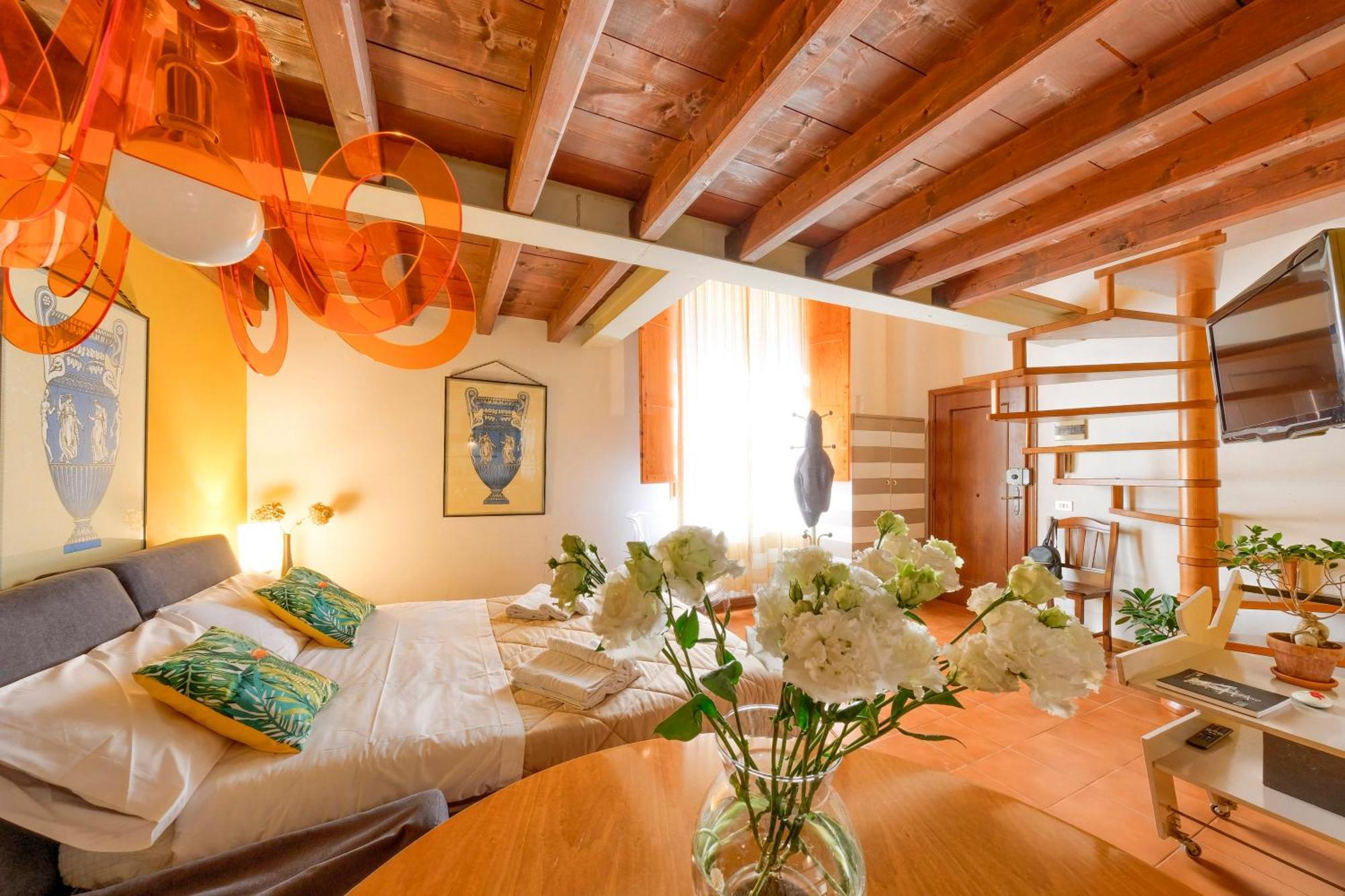 Apartamento La Casa Di Dante Alighieri Florencia Exterior foto